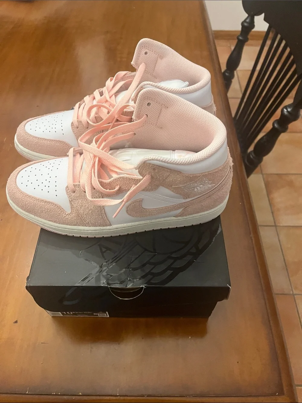 Jordan Men's Sneakers White and Light Pink